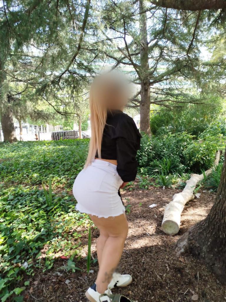 631404332: Chica busca chico en Tarragona