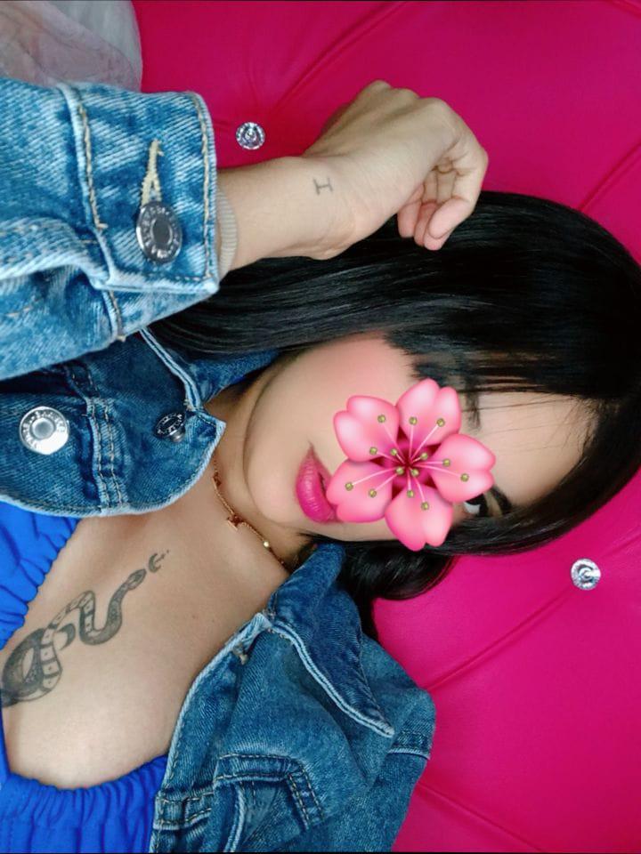 Chica busca chico en Cádiz: 