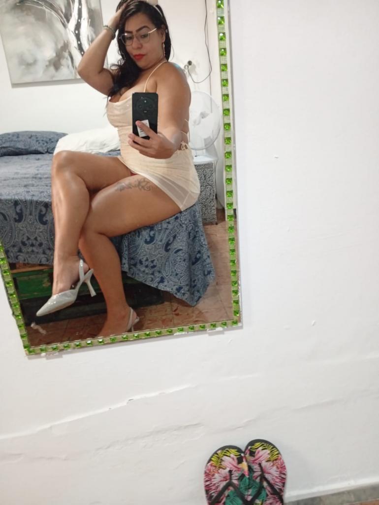 Chica busca chico en Tenerife: 