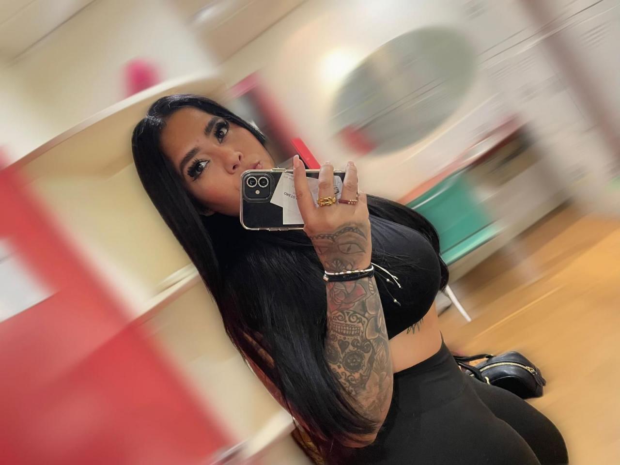 742081942: Chica busca chico en Almería