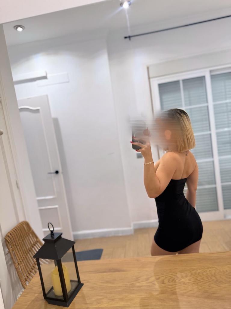 611258978: Chica busca chico en Málaga