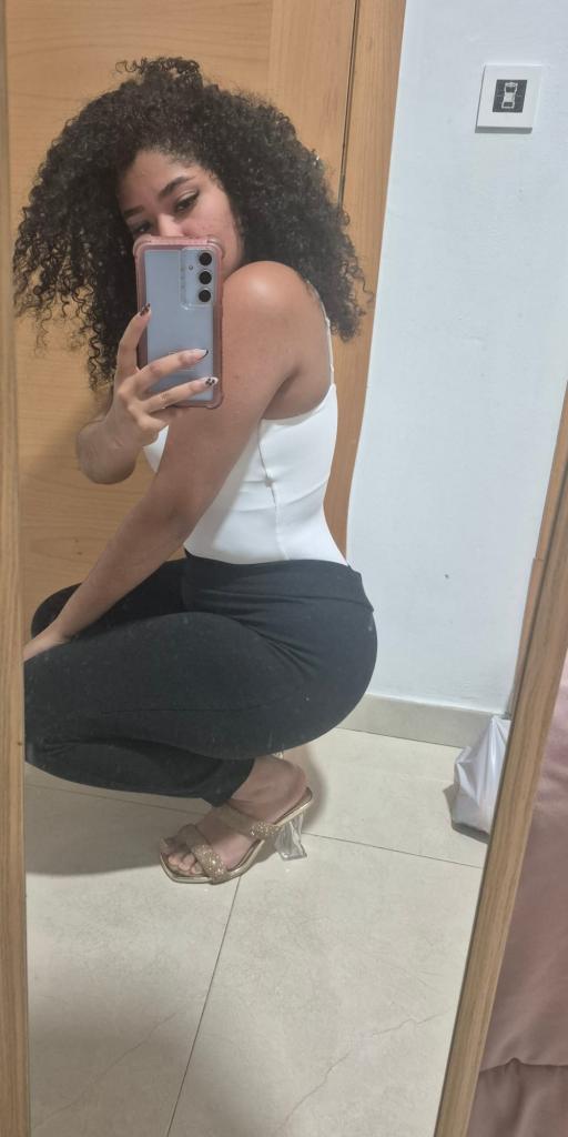 Chica busca chico en Almería: 