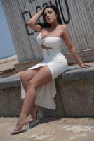 604364134: Chica busca chico en Valencia