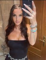 667437041: Chica busca chico en Valencia