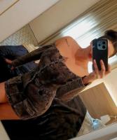 664320779: Chica busca chico en Sevilla