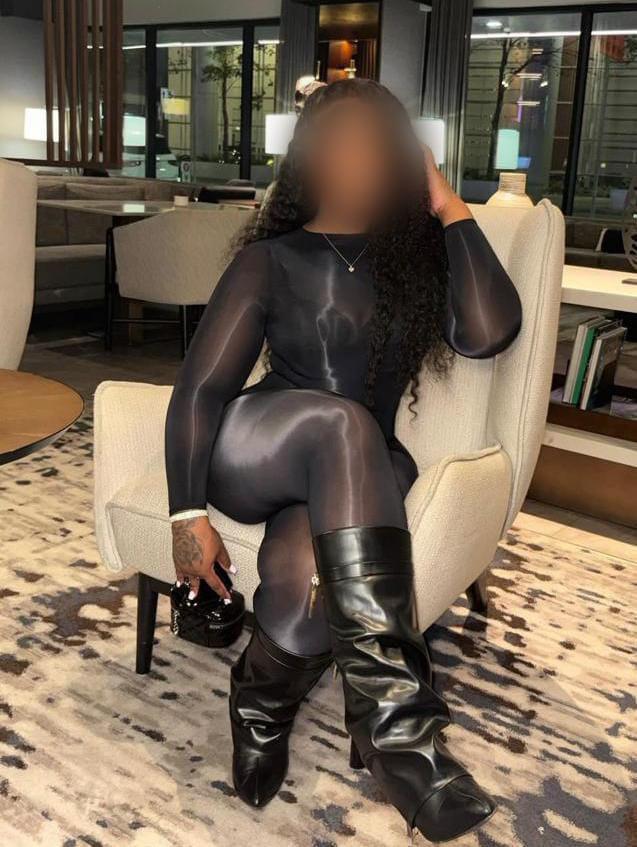 Chica busca chico en Jaén: 