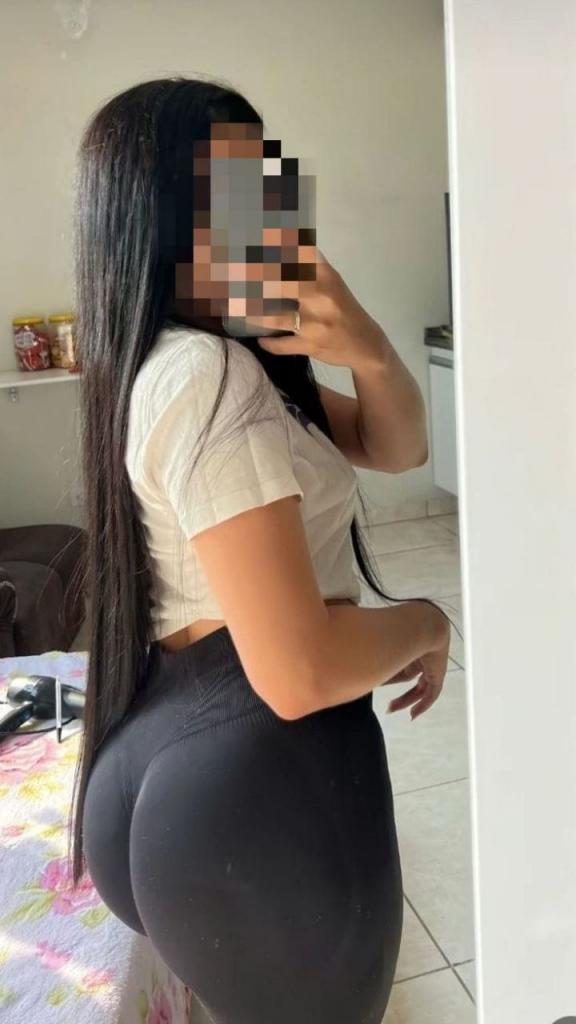 Chica busca chico en Almería: 