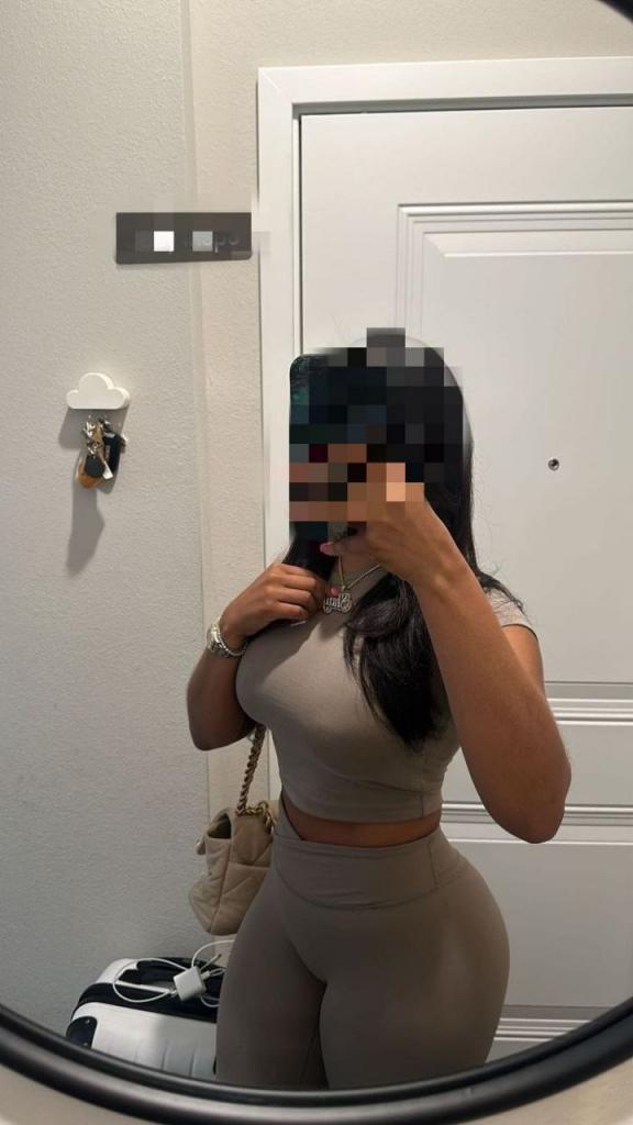 Chica busca chico en Almería: 