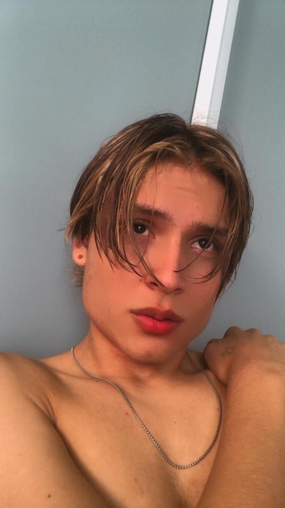 627099834: Chico busca chica en Zaragoza