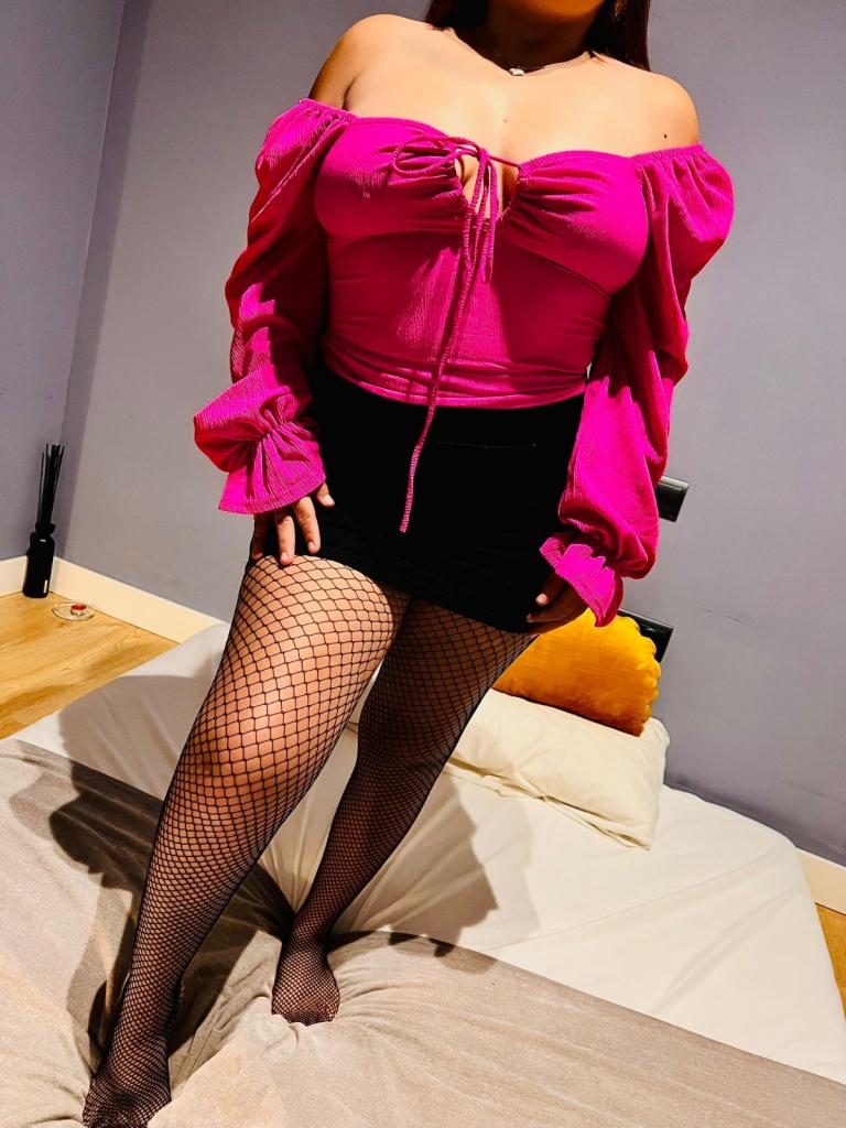 674953731: Chica busca chico en Málaga