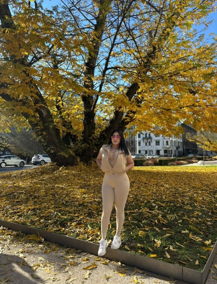 673581411: Chica busca chico en Cádiz