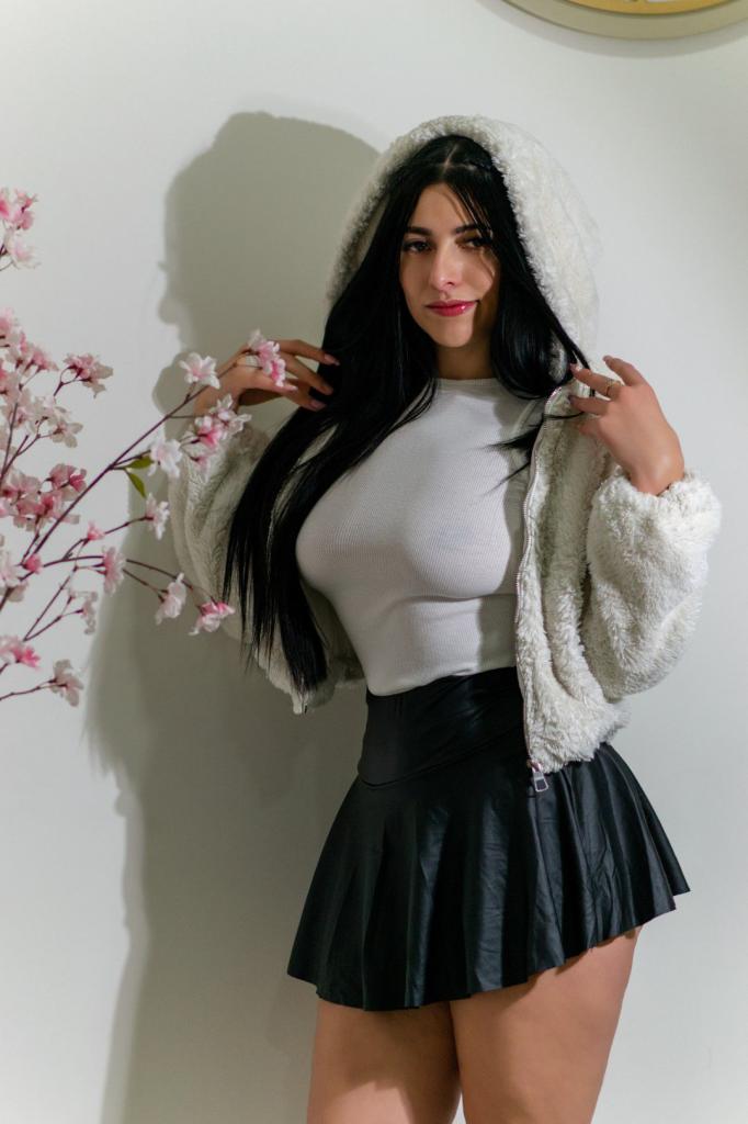 631969303: Chica busca chico en Valencia