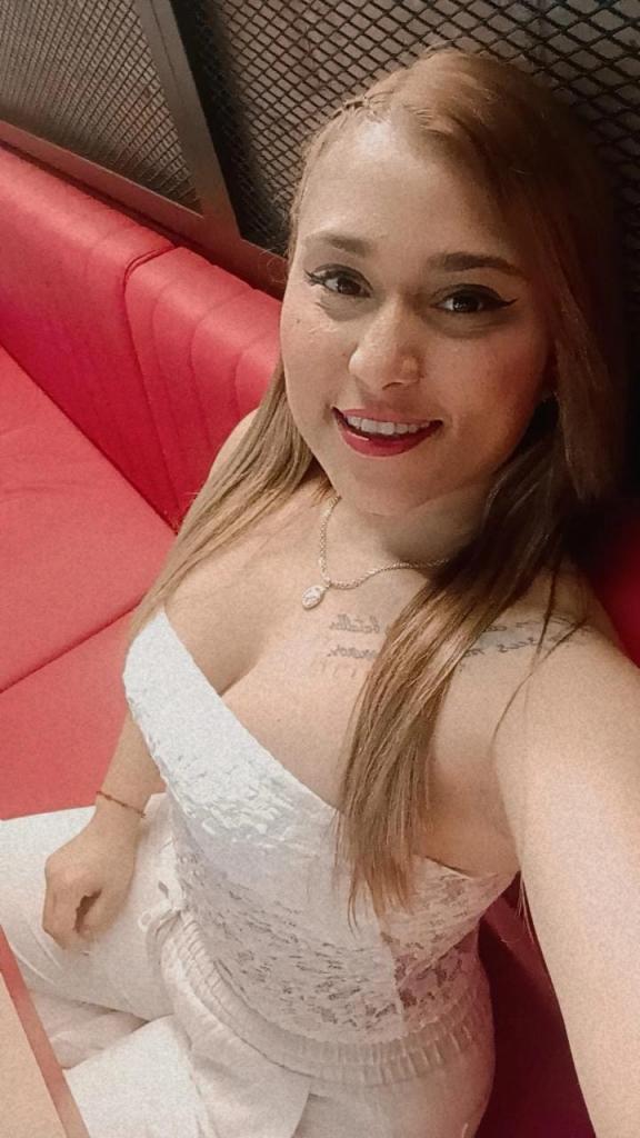 604841878: Chica busca chico en Zaragoza