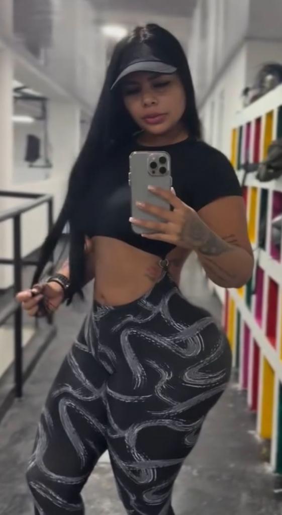 Chica busca chico en Almería: 