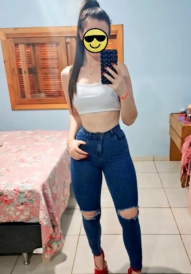 613630411: Chica busca chico en Málaga