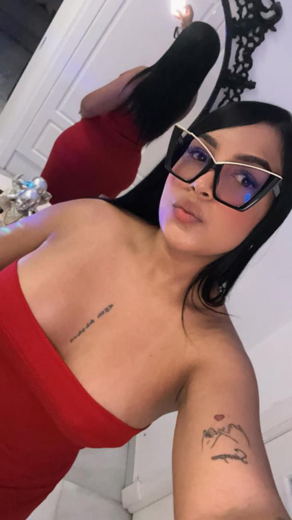 Chica busca chico en Cádiz: Chica busca chico