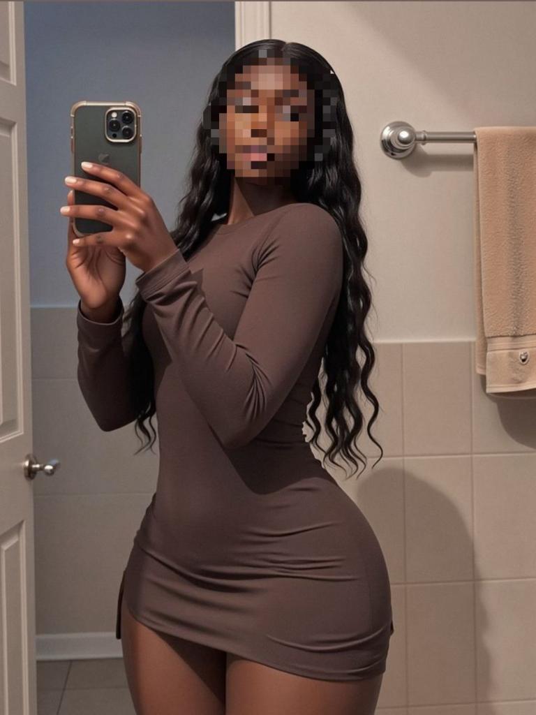 604241000: Chica busca chico en Las Palmas