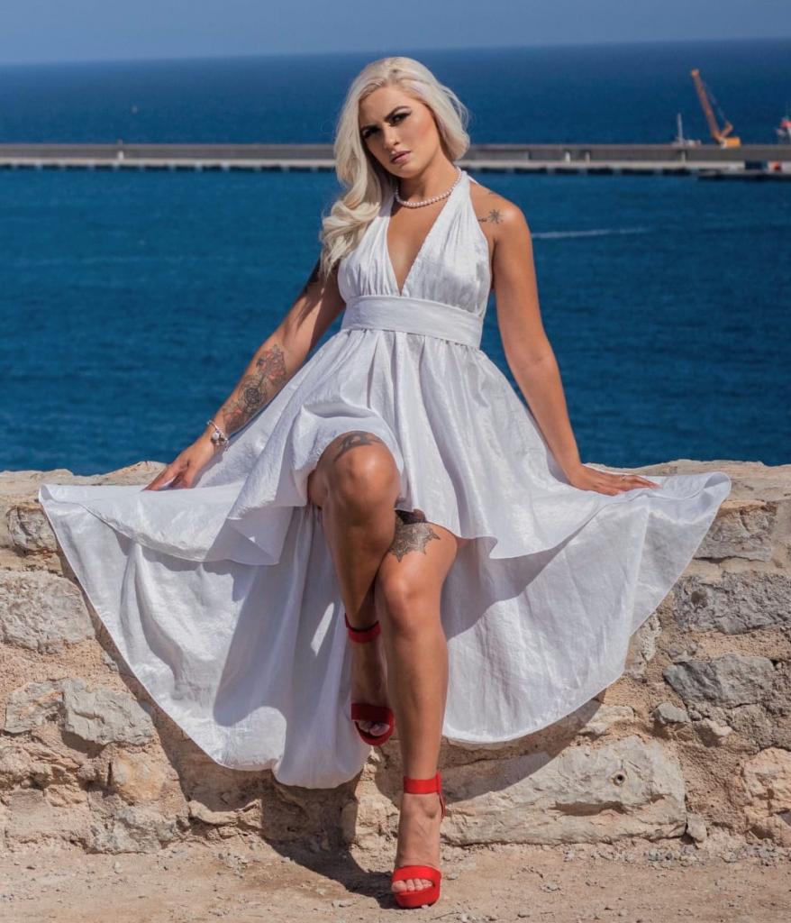 640262571: Chica busca chico en Barcelona