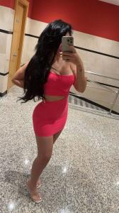 661489044: Chica busca chico en Barcelona