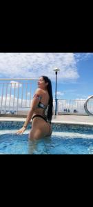 613775449: Chica busca chico en Sevilla