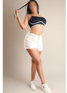 623533506: Chica busca chico en Sevilla