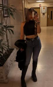 662364427: Chica busca chico en Madrid