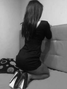 664457850: Chica busca chico en Granada