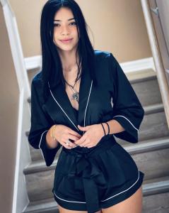 615694299: Chica busca chico en Madrid