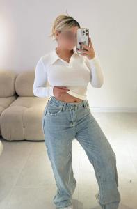 665483087: Chica busca chico en La Coruña