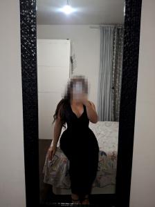610882282: Chica busca chico en Barcelona