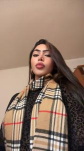 674970493: Chica busca chico en Málaga