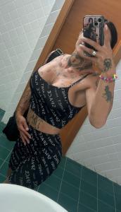 613896380: Chica busca chico en Alicante