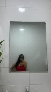 664329933: Chica busca chico en Sevilla