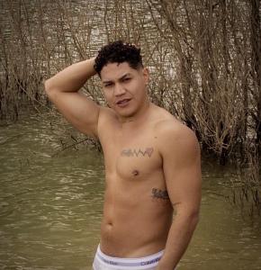 604394307: Chico busca chica en Madrid