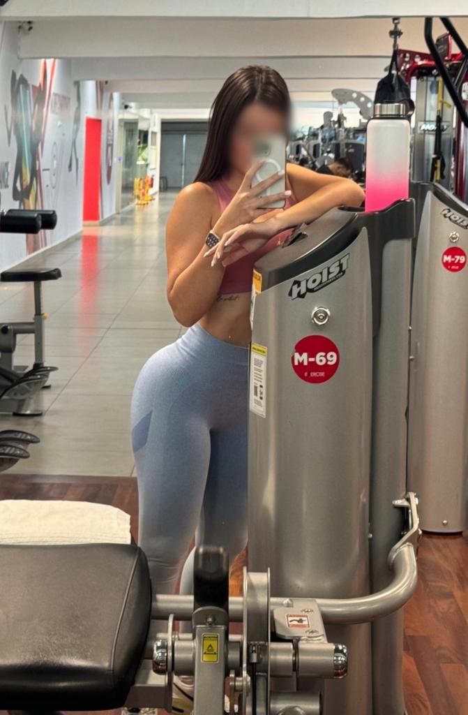 642687631: Chica busca chico en Lugo