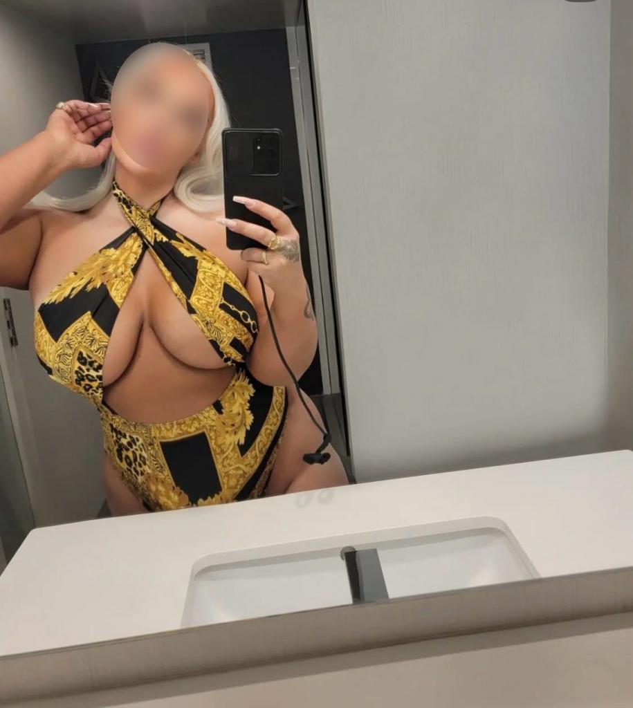 Chica busca chico en Tenerife: 