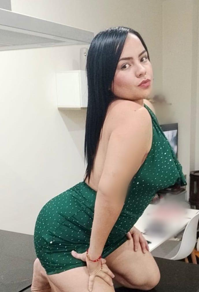 Chica busca chico en Granada: Chica busca chico