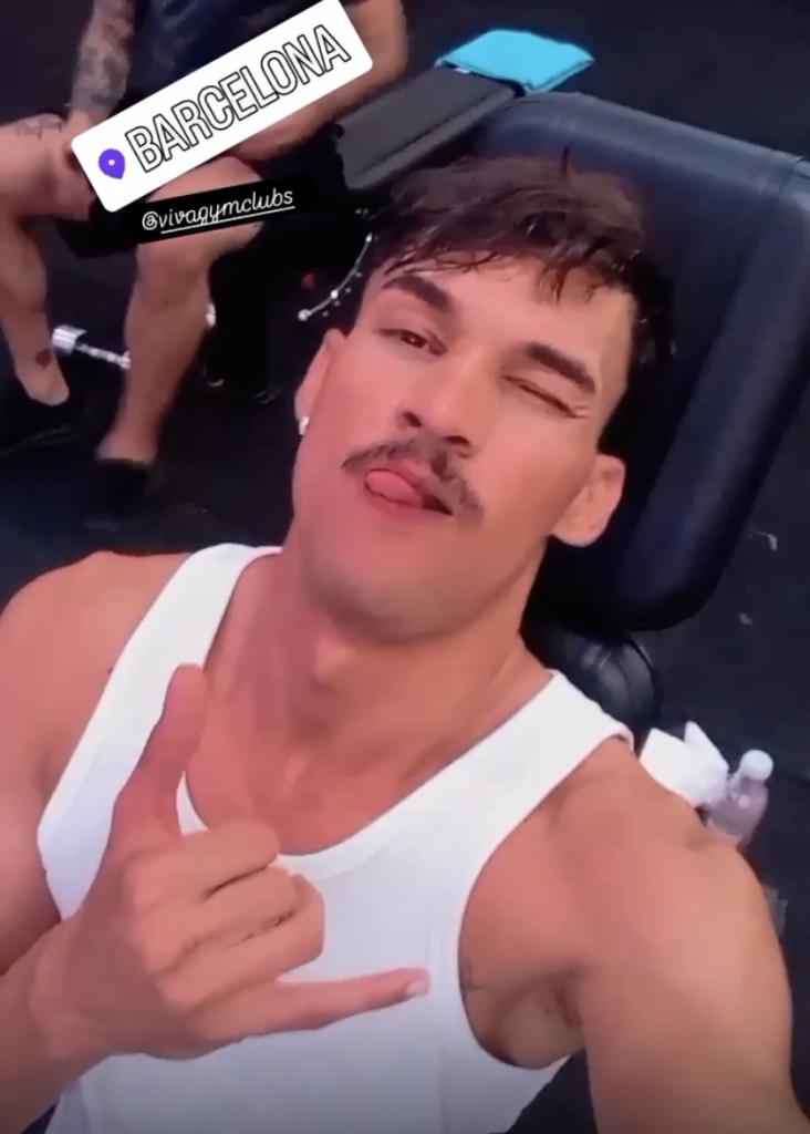 Chica busca chico en Barcelona: 