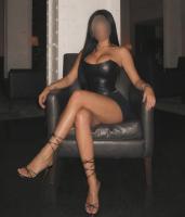651941366: Chica busca chico en Barcelona
