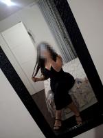 610882282: Chica busca chico en Barcelona