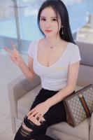 643169093: Chica busca chico en Madrid