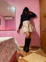 605487093: Chica busca chico en Granada