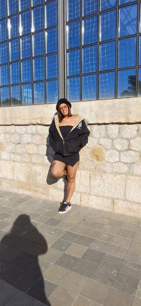 Chica busca chico en Tenerife: 