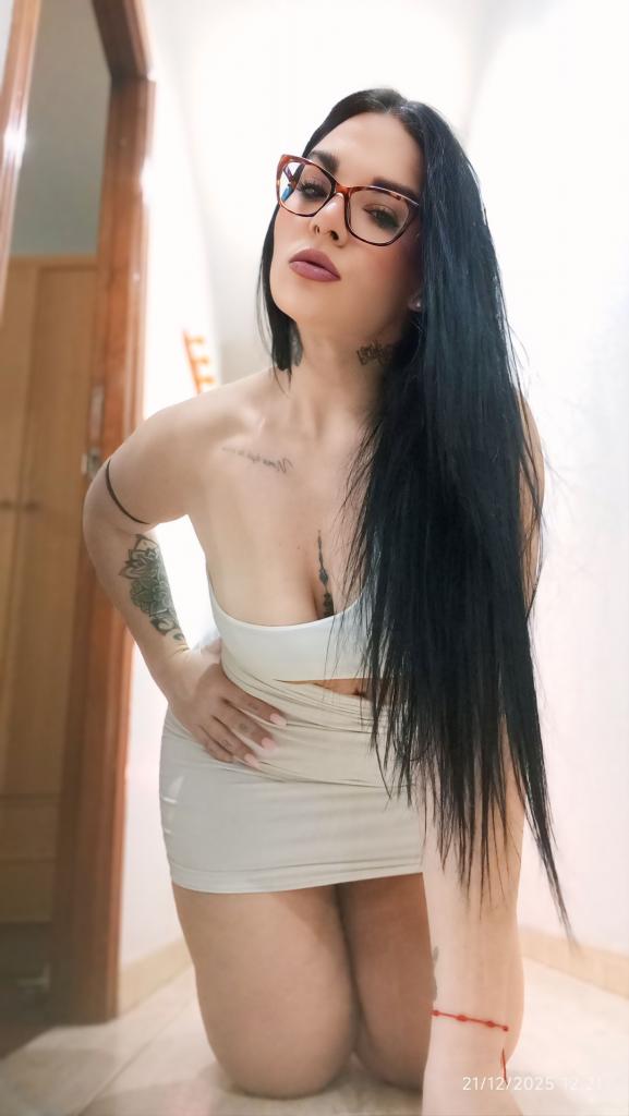 643037564: Chica busca chico en Lugo