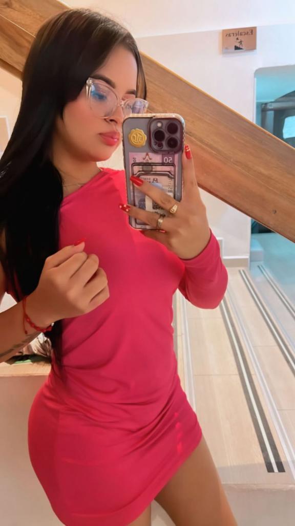 699387190: Chica busca chico en Cádiz