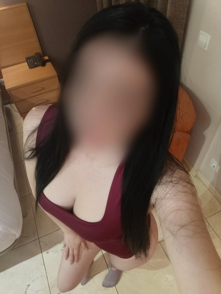 629393529: Chica busca chico en La Coruña