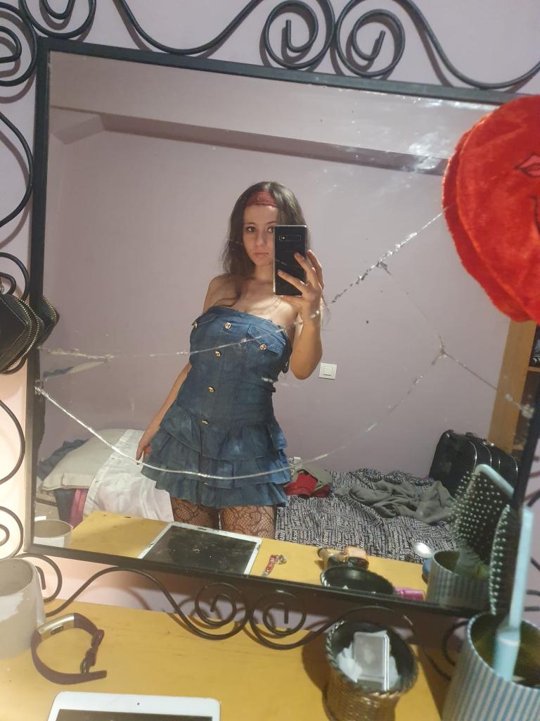 627798110: Chica busca chico en Madrid