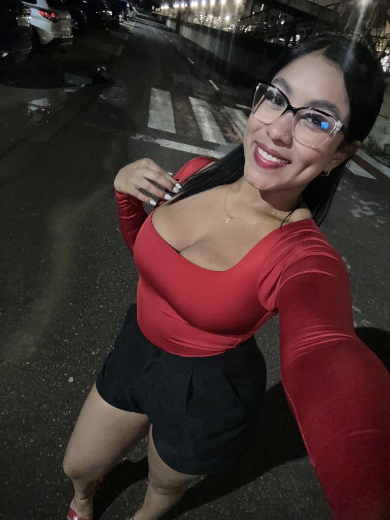 613925873: Chica busca chico en Valencia