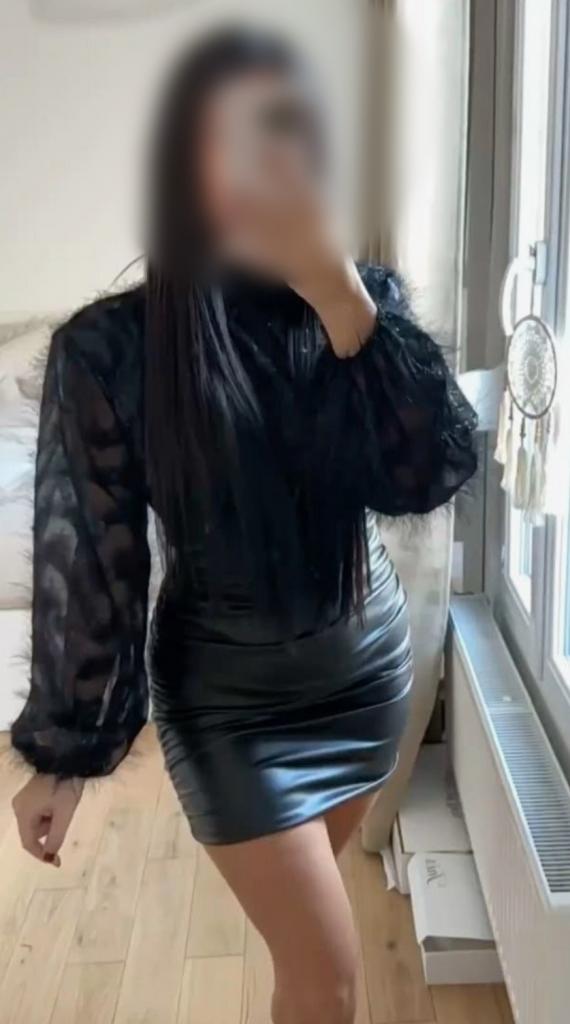 Chica busca chico en Alicante: 