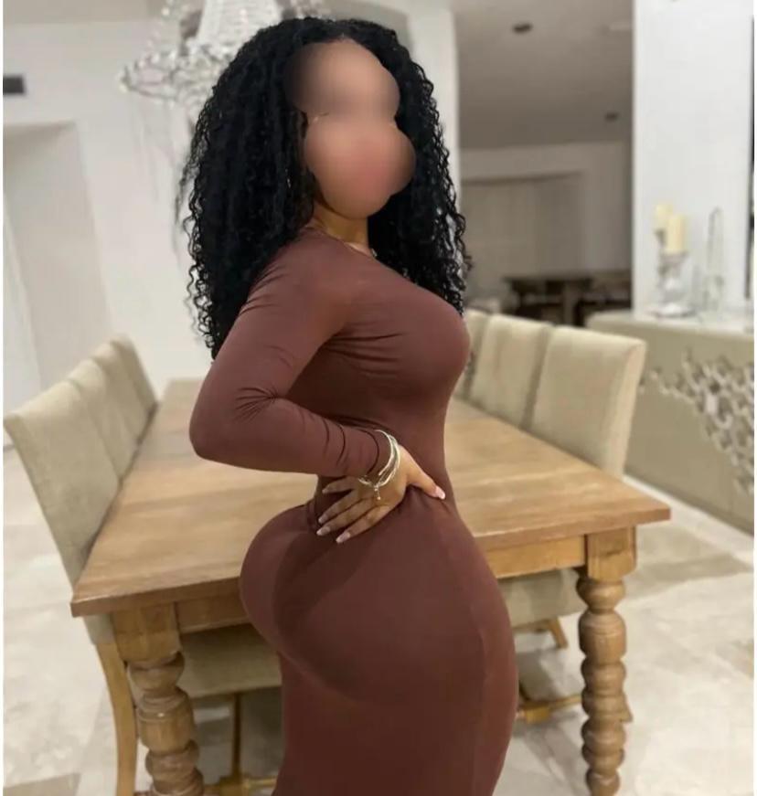 Chica busca chico en Granada: 